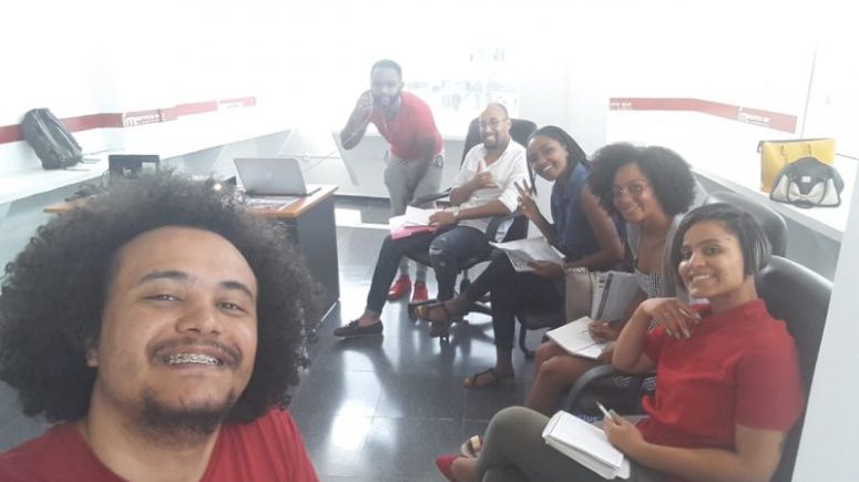 Instituto Mix faz suas primeiras matrículas em Angola
