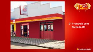 primeira escola com fachada Instituto Mix